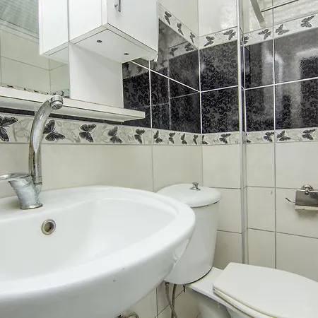 Ertek Bed & Breakfast 2*