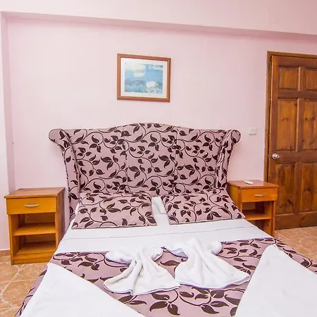 Bed & Breakfast Ertek 2*
